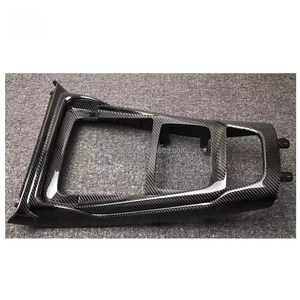 Panneau de commande central intérieur de voiture en fibre de carbone pour Mercedes Benz A35 A45 CLA45 W177 W118 intérieur en fibre de carbone - Product Image 1