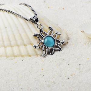 Collar con Colgante de Larimar con Diseño de Rayos de <span class=keywords><strong>Sol</strong></span> - Gema Azul Cielo y Rayos de Plata Curvos |   Joyería Casual de Verano, Regalos al por Mayor - Product Image 4