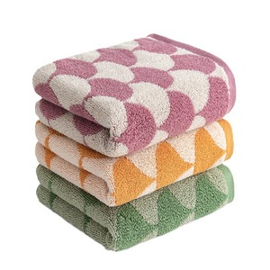 Il nuovo asciugamano 100 di alta qualità in cotone persante assorbe l'<span class=keywords><strong>acqua</strong></span> e non è facile perdere i capelli 110g asciugamano per il viso - Product Image 4