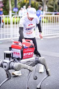 Robot quadrupède intelligent Unitree B2 avec adaptation au terrain et contrôle à distance via le cloud pour l'inspection des services publics et des infrastructures - Product Image 6