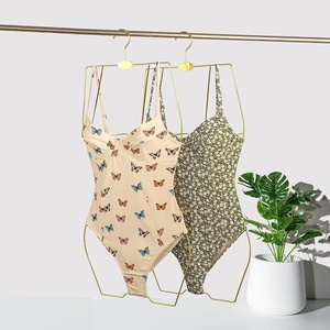 Appendiabiti per Costumi da Bagno in Metallo Spesso a Forma Intera |   Espositore Salvaspazio per Bikini da Adulti |   Armadio Portaoggetti da Spiaggia - Product Image 3