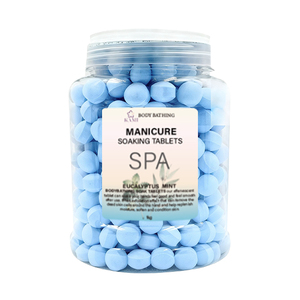 Tablettes de spa pour manucure 8oz - Boules de trempage Lait & Miel, Tablettes hydratantes, Adoucissant pour cuticules pour pédicure et manucure 1000g - Product Image 1