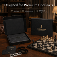 Boîte d'expédition en carton ondulé noir personnalisée pour l'emballage d'un jeu d'échecs avec insert en mousse, finition mate, impression de logo doré pour les coffrets cadeaux