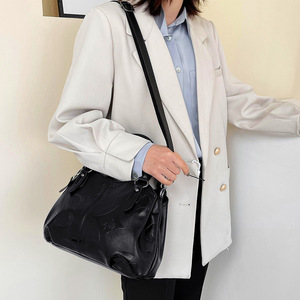 Factory Direct Sale Women's Retro Luxury Handbags Large Capacity Leather Pu Vintage <b>Tote</b> Bag Shoulder Shopping Bag Women - Product Image 4