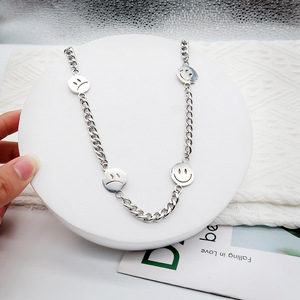 Collana con sorriso in acciaio inossidabile più semplice collana con catena geometrica irregolare placcata in argento bracciale con ciondolo moda <span class=keywords><strong>coppia</strong></span> HipHop - Product Image 6