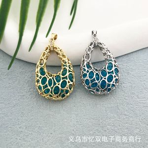 Pendentif en forme de goutte d'eau avec incrustation de zircon rouge serti en canal pour femme, usage quotidien, origine Yiwu - Product Image 2