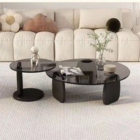 Table Basse Ronde en Bois Nordique de Gros pour Chambre et Salon, Table d'Appoint de Luxe pour Livres.