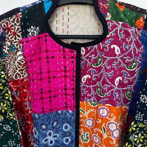 Chaqueta de algodón acolchada reversible y transpirable con patchwork Kantha, cuello en V, manga larga, estilo open stitch, para mujer, otoño-invierno - Product Image 2