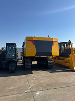 Excavatrice sur chenilles géante 975F de 78,5 tonnes avec une capacité de godet de 5 m³