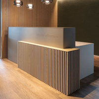 Table console de hall d'hôtel moderne haut de gamme - Base en bois massif, plateau en marbre avec rangement fonctionnel