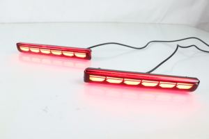 ไฟเบรคท้ายรถสำหรับ Toyota Rush agya ayla 18-21 DAIHATSU <span class=keywords><strong>luxio</strong></span> 14-17สัญญาณไฟตัดหมอก3ฟังก์ชั่นที่สะท้อนแสงด้านหลัง - Product Image 2