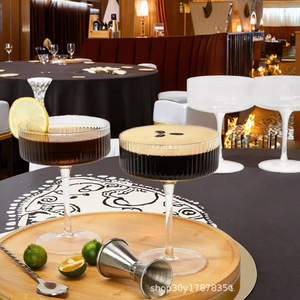 Copas de cóctel de vástago largo acanaladas de plástico para PC de 10oz, copas de vino Martini y Margarita para Bar, fiestas de boda - Product Image 4