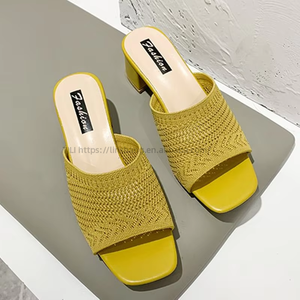 Nouvelles tongs d'été pour femmes, version coréenne, en tissu respirant, style chunky, pour l'extérieur, vente en gros - Product Image 6