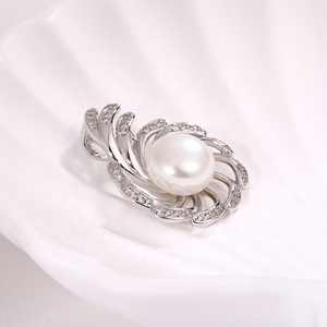 Colliers tendance KAMMY pour enfants, pendentif fleur ajouré délicat de 10 à 10,5 mm, argent sterling 925, perle d'eau douce - Product Image 5