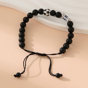 Pulsera Ajustable con Letras del Alfabeto, Diseño de Balón de Fútbol Esmerilado, Magnética, para Parejas, con Perlas, Regalo Ideal para Hombres y Mujeres - Product Image 2