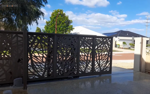 Puerta corredera eléctrica de jardín Puerta de entrada semiprivada deslizante superpuesta de aluminio - Product Image 2