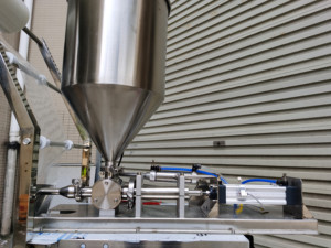 Embalaje y bolsita de sellado de alimentos, equipo de bebidas y miel, Ketchup, Llenado de líquidos, Mini máquina de embalaje de salsa térmica de <span class=keywords><strong>palomitas</strong></span> de maíz - Product Image 4