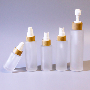Barattoli in Vetro con Coperchio in Bambù Ecologico e Contagocce - Flacone Cosmetico Sostenibile Satinato per Oli Essenziali - 30ml 50ml 100ml - Product Image 5