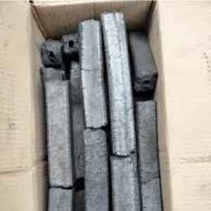 Charbon de bois carré fiable de 12 kg pour restaurant, barbecue et traiteur - Product Image 2