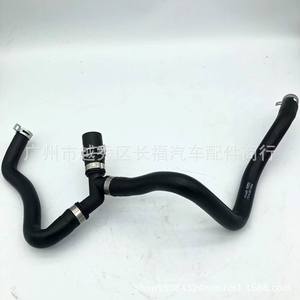 ท่อยางหม้อน้ำรถฟอร์ด โฟกัส Mk3 รุ่น 1754838 7M518274JC อะไหล่ทดแทน - Product Image 2