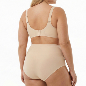 Set Reggiseno e Slip Plus Size Disponibile in Magazzino, Set Intimo Traspirante Senza Cuciture di Alta Qualità - Product Image 3