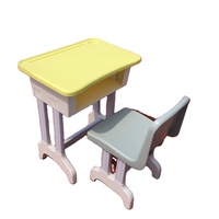 Juego Completo de Escritorios y Sillas de Plástico para Estudiantes de Primaria, Escritorios Modernos, Cómodos, Ajustables en Altura y Ecológicos