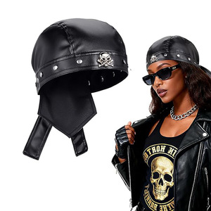 Casquette de motard en cuir style punk, type Doo Rag, avec lanières, noire, à clous, pour hommes et femmes - Product Image 1