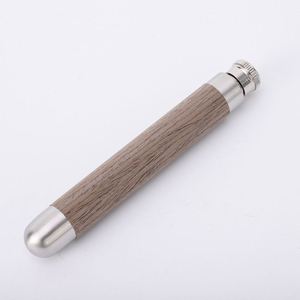 Botella de Acero Inoxidable Tubular con Fondo Redondo, Diseño de Madera/Bambú, Venta al Por Mayor - Product Image 2