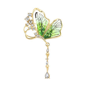 Broche de mode européenne <span class=keywords><strong>et</strong></span> américaine, incrustée de diamants <span class=keywords><strong>et</strong></span> de perles, motif blé, plume <span class=keywords><strong>et</strong></span> papillon, pour veste de costume homme, modèle quatre - Product Image 1