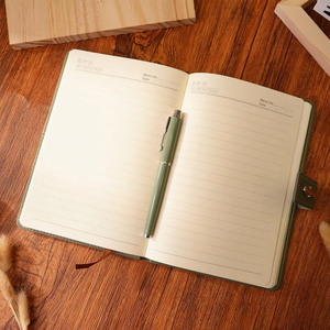 Ensemble de cadeaux d'entreprise promotionnels pour les petites entreprises, comprenant un carnet de luxe, une bouteille, une clé USB, un emballage personnalisé avec logo - Product Image 6