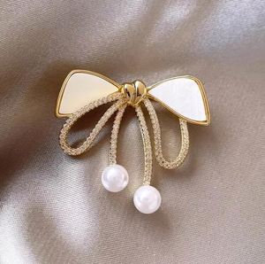 Broches de Joyería de Moda, Elegantes Broches de Perlas con Lazo, Broches de Solapa con Pedrería Brillante para Mujer, Accesorios para Abrigos - Product Image 5