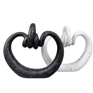 Statuette Personalizzate in Resina, Ornamenti Artistici Moderni Astratti a Forma di Anello Intrecciato, Oggetti in Resina per Collezioni di Modelli di Case - Product Image 1