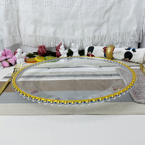 Assiettes de présentation transparentes en <span class=keywords><strong>plastique</strong></span> avec bordure perlée dorée pour décorations de table de mariage - Product Image 3