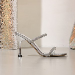 Nouvelles mules à talons en strass argentés pour femmes, design 2025, élégantes, à bout ouvert peu profond, pour soirée, chaussures de cérémonie, pantoufles - Product Image 5