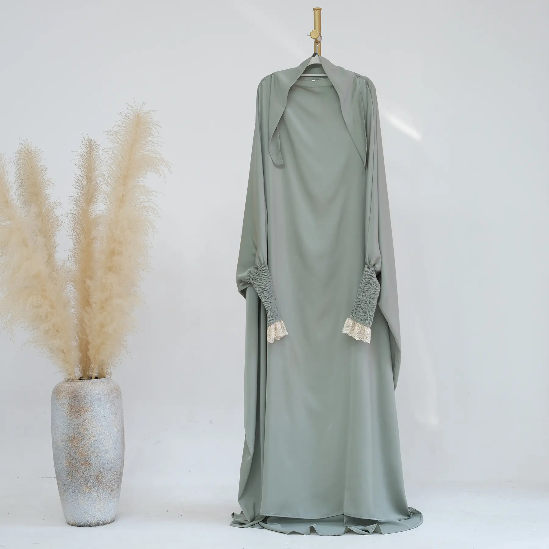Ayboli निर्माता नया डिजाइन 9 रंग एक टुकड़ा फ्रेंच महिलाओं की प्रार्थना पोशाक के साथ सैटिन