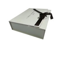 Boîte rigide beige personnalisée avec couvercle et base pour emballage cadeau, avec insert et logo en feuille d'or ou d'argent, personnalisation de la couleur possible