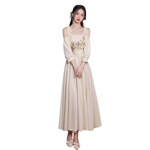 Chinese Style Bridesmaid Dresses Champagne Color A-Line Vintage Embroidered Long Dress For Wedding Party Graduation - Product Image 5
