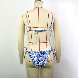 Set Bikini Segitiga Motif Bunga Wanita, Pakaian Renang Dua Potong dengan Tali Samping dan Potongan Tinggi, Pakaian Renang Tanpa Punggung dengan Tali, Baju Renang Pantai - Product Image 6