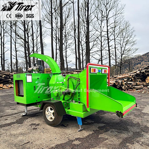 Trituradora de madera hidráulica automática profesional con motor Nueva condición 5 T/h Capacidad 2 años de garantía para uso forestal - Product Image 1