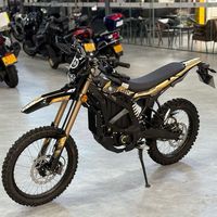 Moto tout-terrain électrique Surron Ultra Bee 2026, 24,5 kW, haute vitesse, 74 V, 60 Ah, 59 mph, 71 miles, noire, Sur Ron