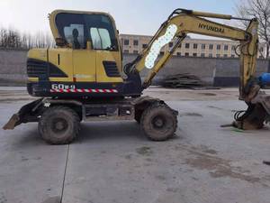 Pelle multifonction sur chenilles originale de la Corée Hyundai 60-9 Hyundai à haut rendement en bon état en vente - Product Image 6