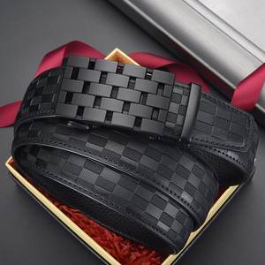 Ceinture en cuir de vachette de qualité supérieure pour hommes Longueur personnalisée Alliage automatique pour boucle Style occidental exquis pour les pantalons de loisirs en Pakis - Product Image 2