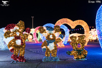 Grande installation artistique LED extérieure en métal, étanche, pour Noël, la remise des diplômes et Pâques, incluant des thèmes Père Noël et Bonhomme en pain d'épices