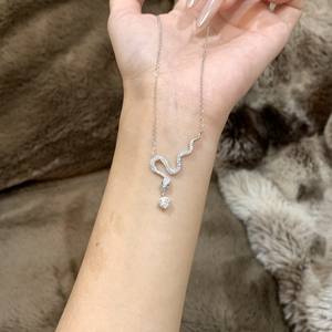 Collar de Plata de Ley S925 con Cadena de Espina de Serpiente y Diamantes de Burbuja para Mujer, Estilo Simple y Ligero de Lujo, con un Solo Diamante - Product Image 5