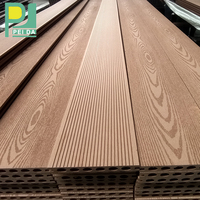 Planches de terrasse en composite WPC, revêtement en bois-plastique résistant à l'humidité pour cour extérieure