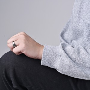 Ouvre-bouteille et brise-vitre multifonctionnel en forme de tête de rhinocéros de style rétro, anneau en acier titane, robuste et imposant - Product Image 4