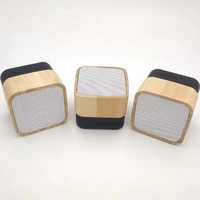 Nouveau haut-parleur portable sans fil pour l'extérieur, pour petit système audio domestique, caisson de basses, plastique et bois, étanche, cadeau, haut-parleur carré A15 avec horloge