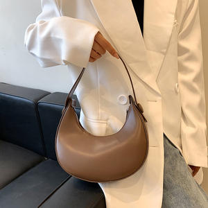 Bolso retro europeo y americano para mujer, bolso informal de moda para mujer 2025, bolso de hombro texturizado de color liso, sencillo y moderno. - Product Image 1