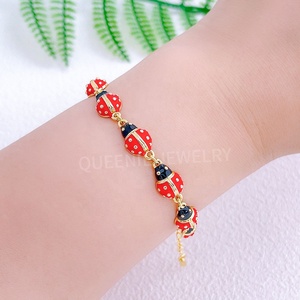 2025 pulseras de mariquita pulseras de cereza chapadas en oro de 18 quilates para regalos mujeres mariquita insecto pulseras de cadena de eslabones - Product Image 1