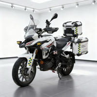 Motocicleta Benelli TRK251 de 249cc, Refrigerada por Líquido, Estilo Aventura y Turismo, para Viajes de Largo Alcance